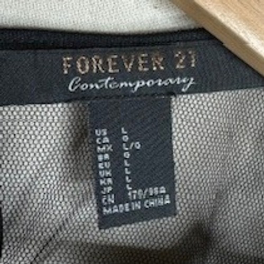 Forever‎ 21 Contemporary Floral Embroidered Cami Sheer Blouse size Large Black - Picture 2 of 7